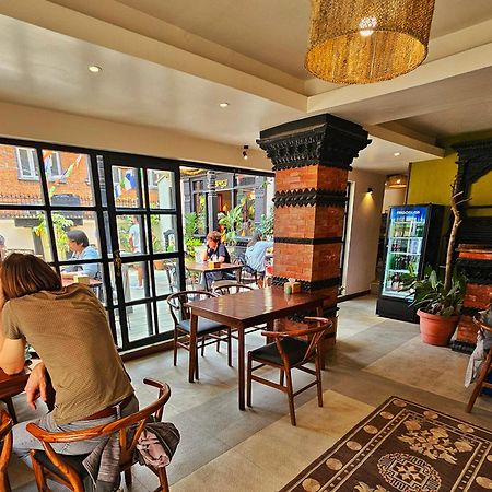 Swarga Heritage Hotel - A Traditional Stay カトマンズ エクステリア 写真