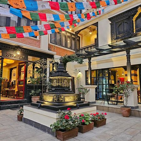 Swarga Heritage Hotel - A Traditional Stay カトマンズ エクステリア 写真