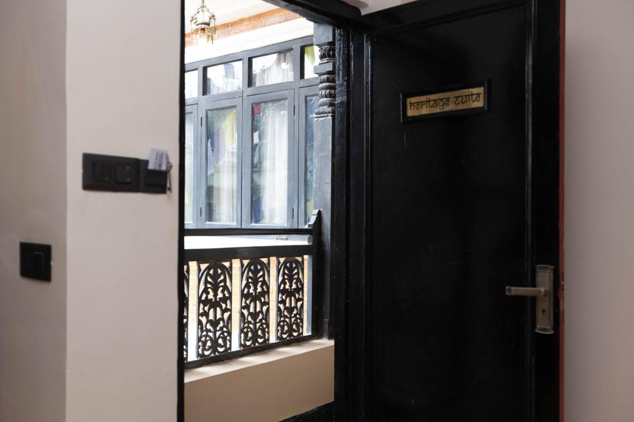 Swarga Heritage Hotel - A Traditional Stay カトマンズ エクステリア 写真