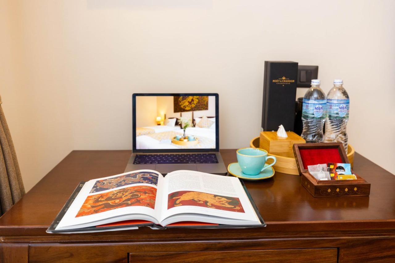 Swarga Heritage Hotel - A Traditional Stay カトマンズ エクステリア 写真